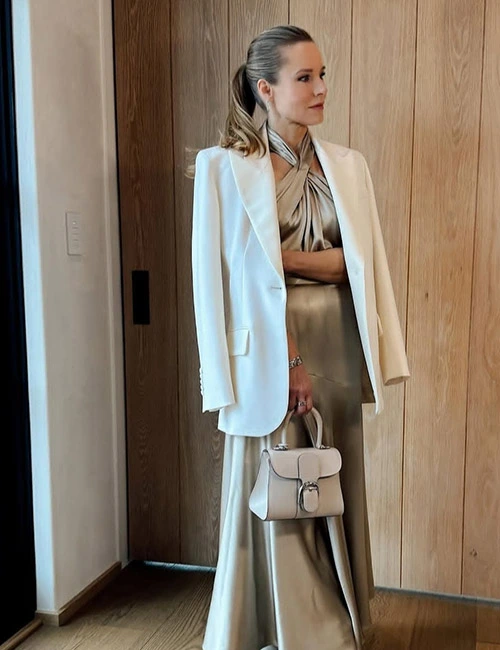 Kristen Annie Bell White Blazer